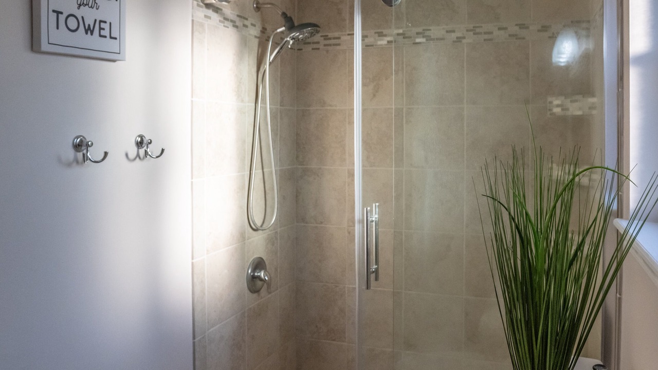 Photo of Bathroom in Girvin