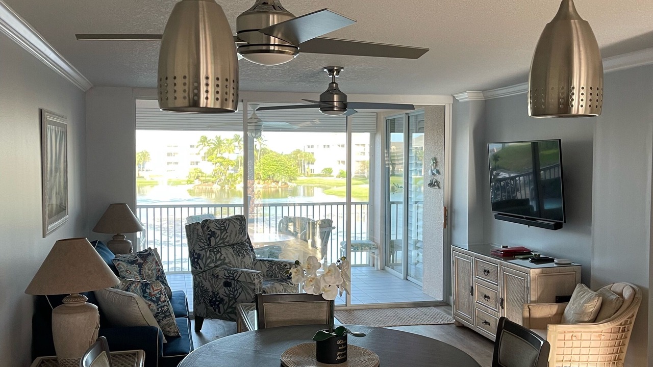 Photo of Others in Jupiter Bay