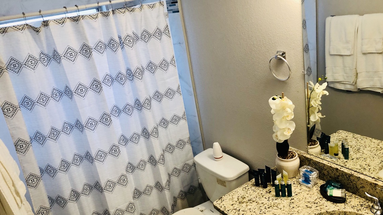 Photo of Bathroom in Fairvilla