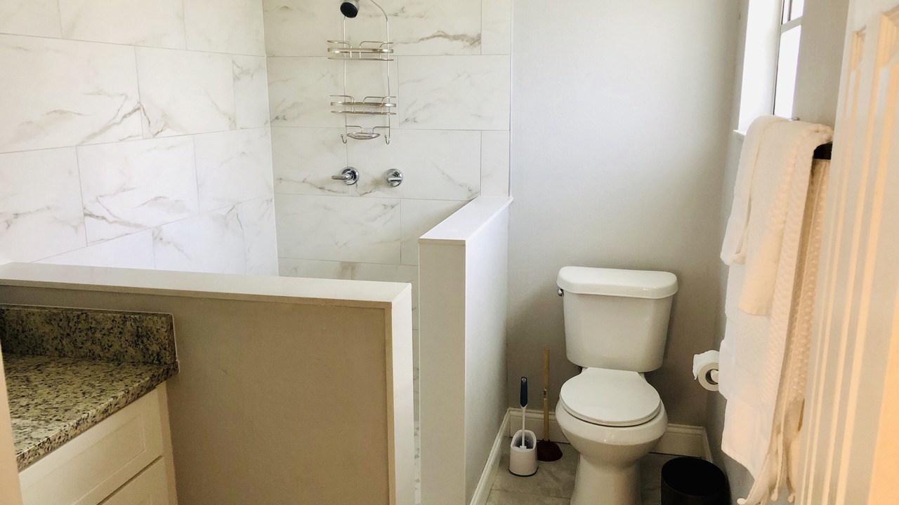 Photo of Bathroom in Fairvilla