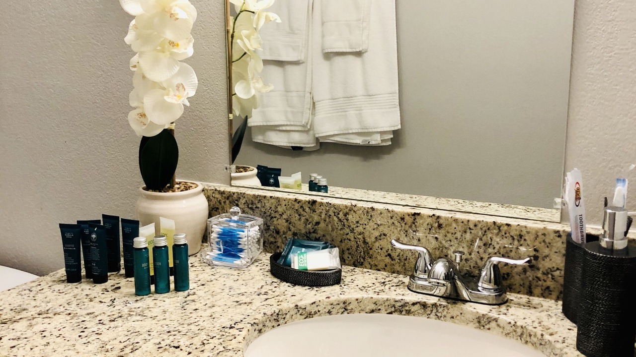 Photo of Bathroom in Fairvilla