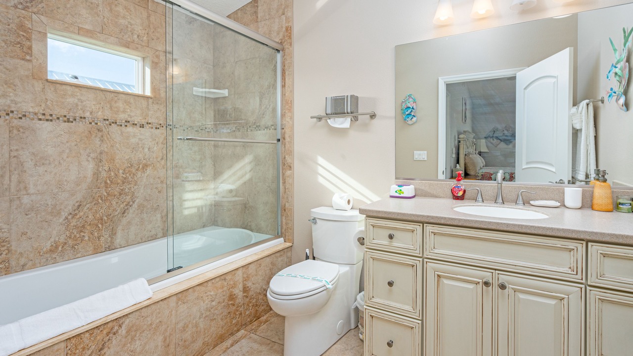 Photo of Bathroom in Wilbur-By-The-Sea