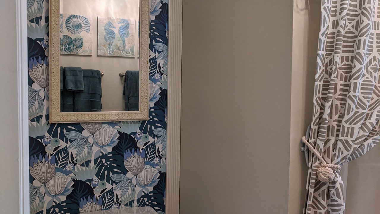 Photo of Bathroom in Boys Works