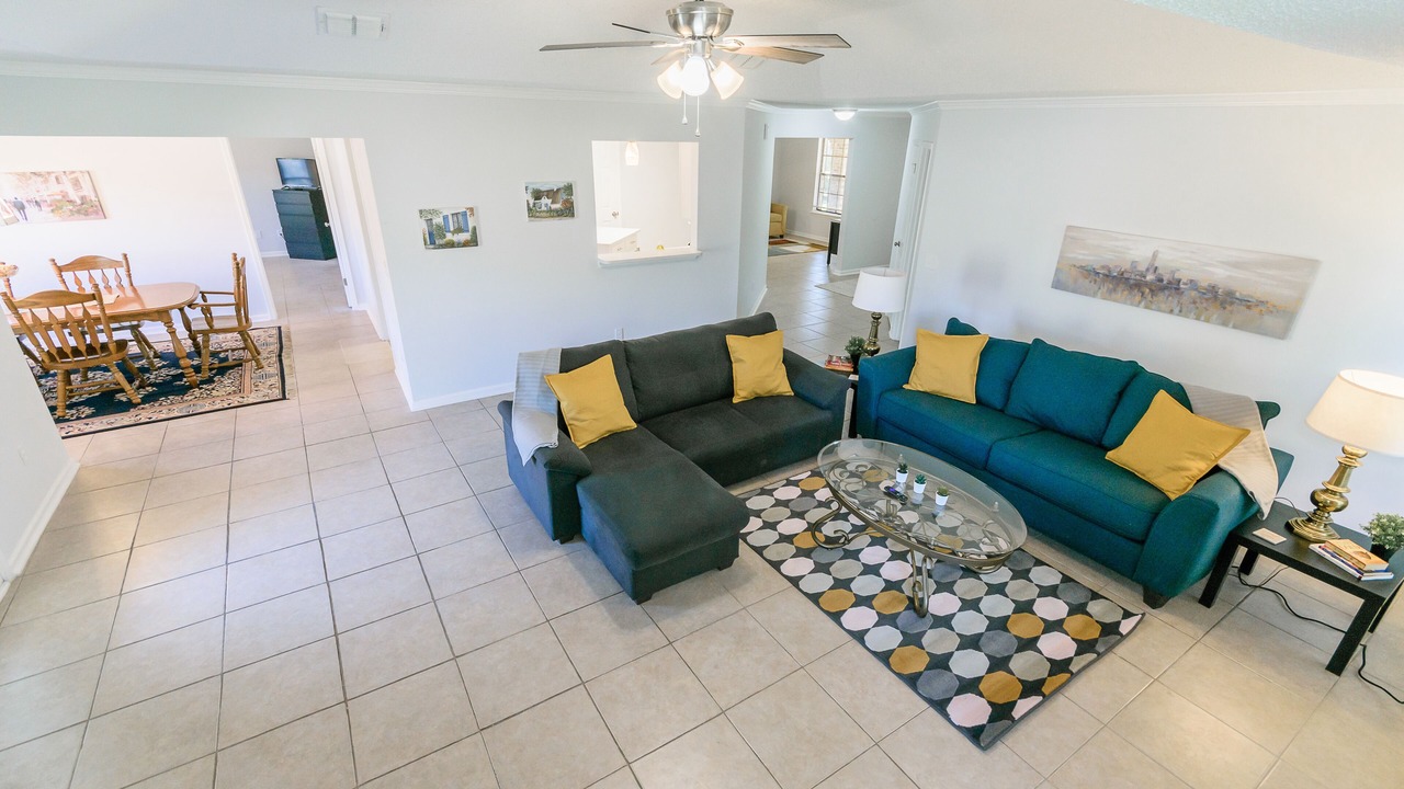 Photo of Livingroom in East Arlington