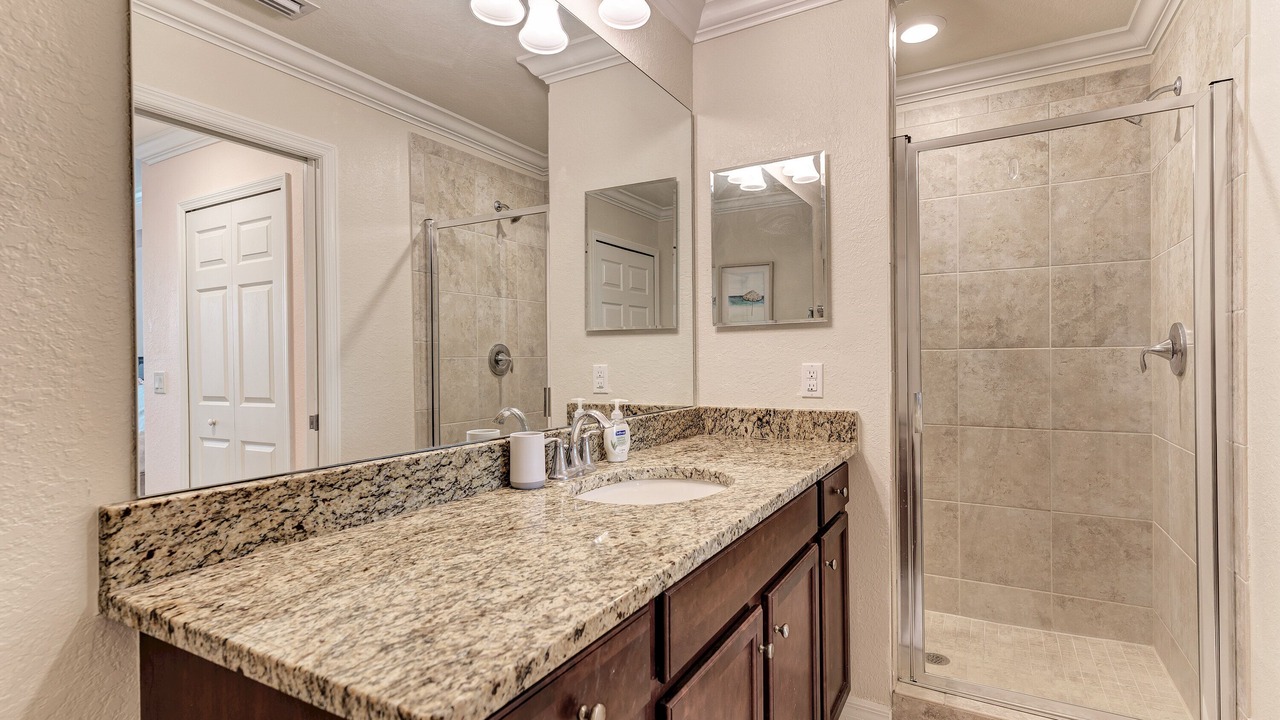 Photo of Bathroom in Lakewood Ranch