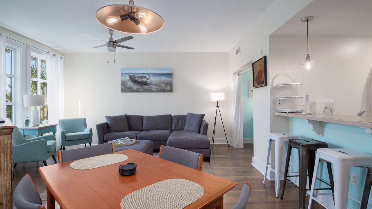Photo of Livingroom in Baytowne Wharf
