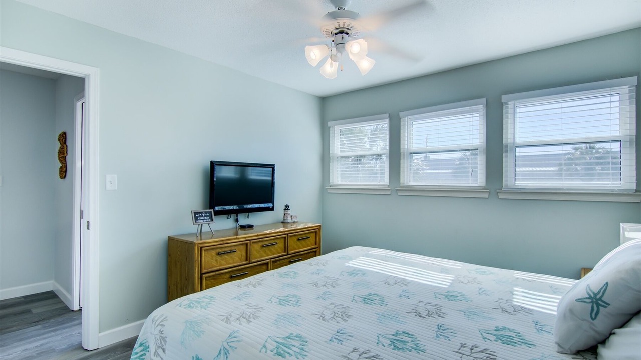 Photo of Bedroom in Miramar Beach