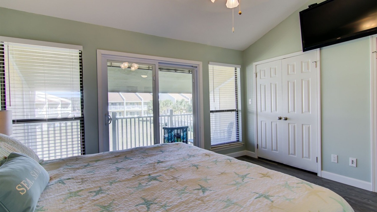 Photo of Bedroom in Miramar Beach