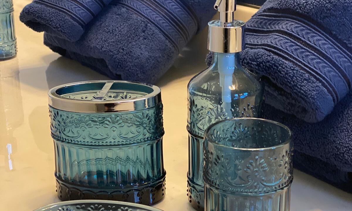 Photo of Bathroom in Watersong
