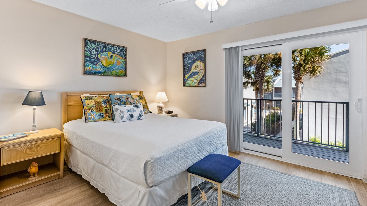 Photo of Bedroom in Miramar Beach