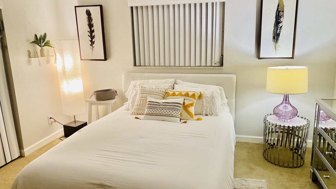 Photo of Bedroom in Naples Park
