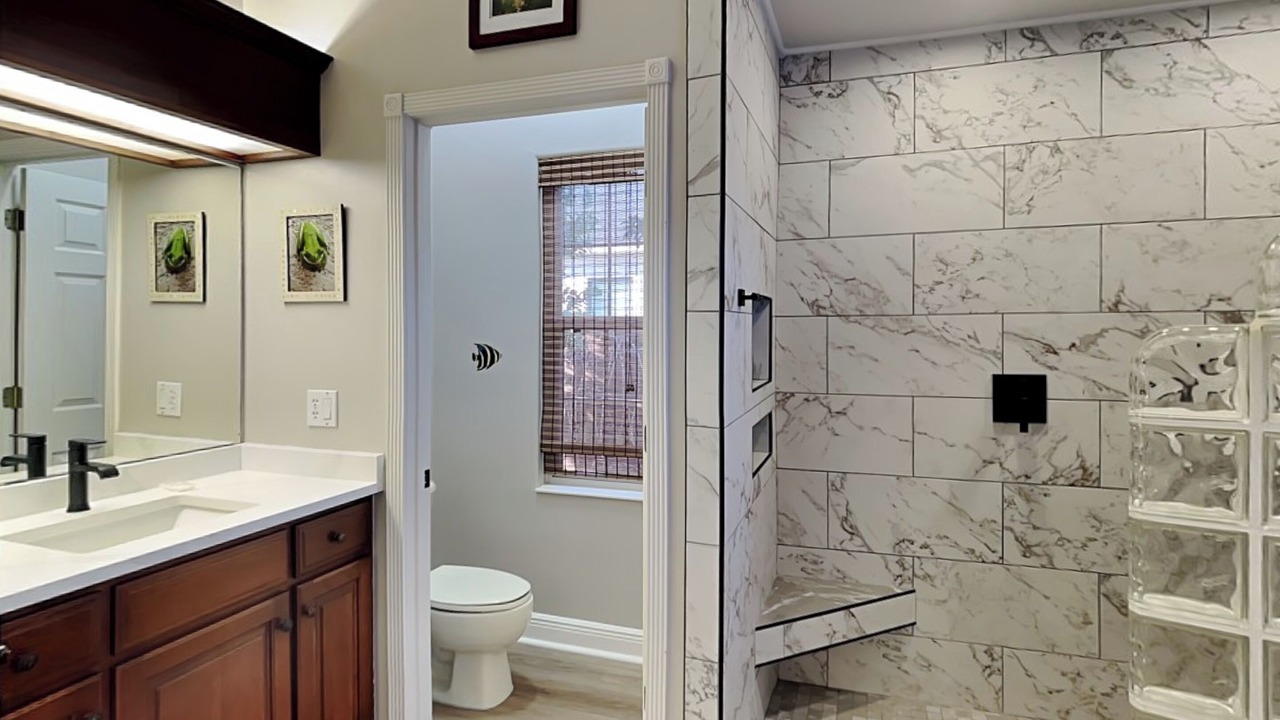Photo of Bathroom in Painters Walk
