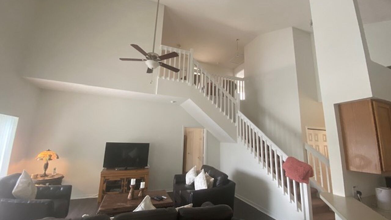 Photo of Livingroom in Thousand Oaks