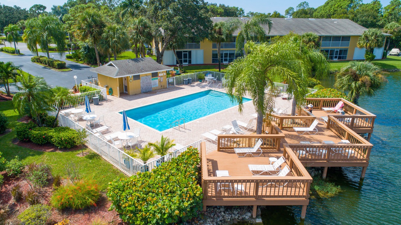 Photo of Outdoor in Imperial Golf Estates