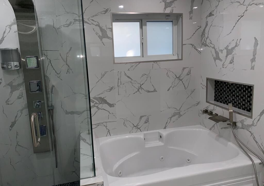 Photo of Bathroom in Kendall West