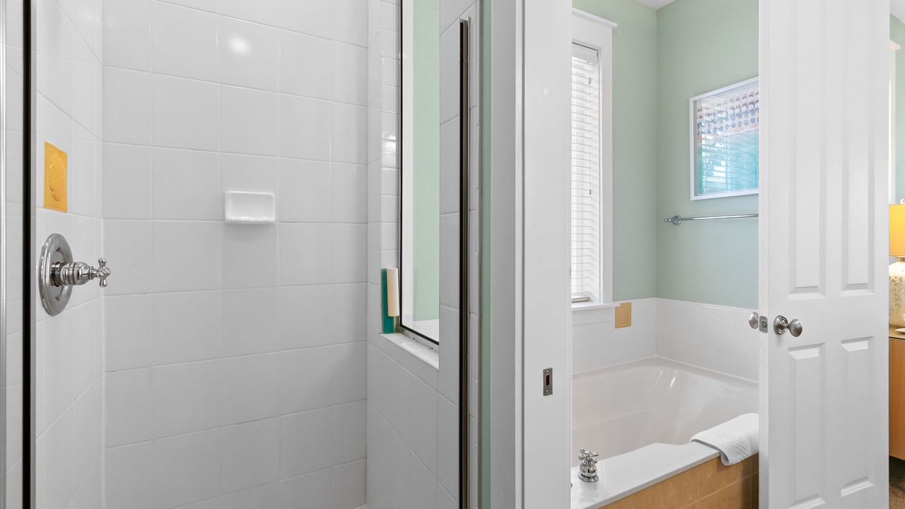 Photo of Bathroom in Laurel Grove