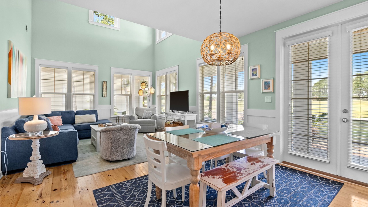 Photo of Livingroom in Laurel Grove