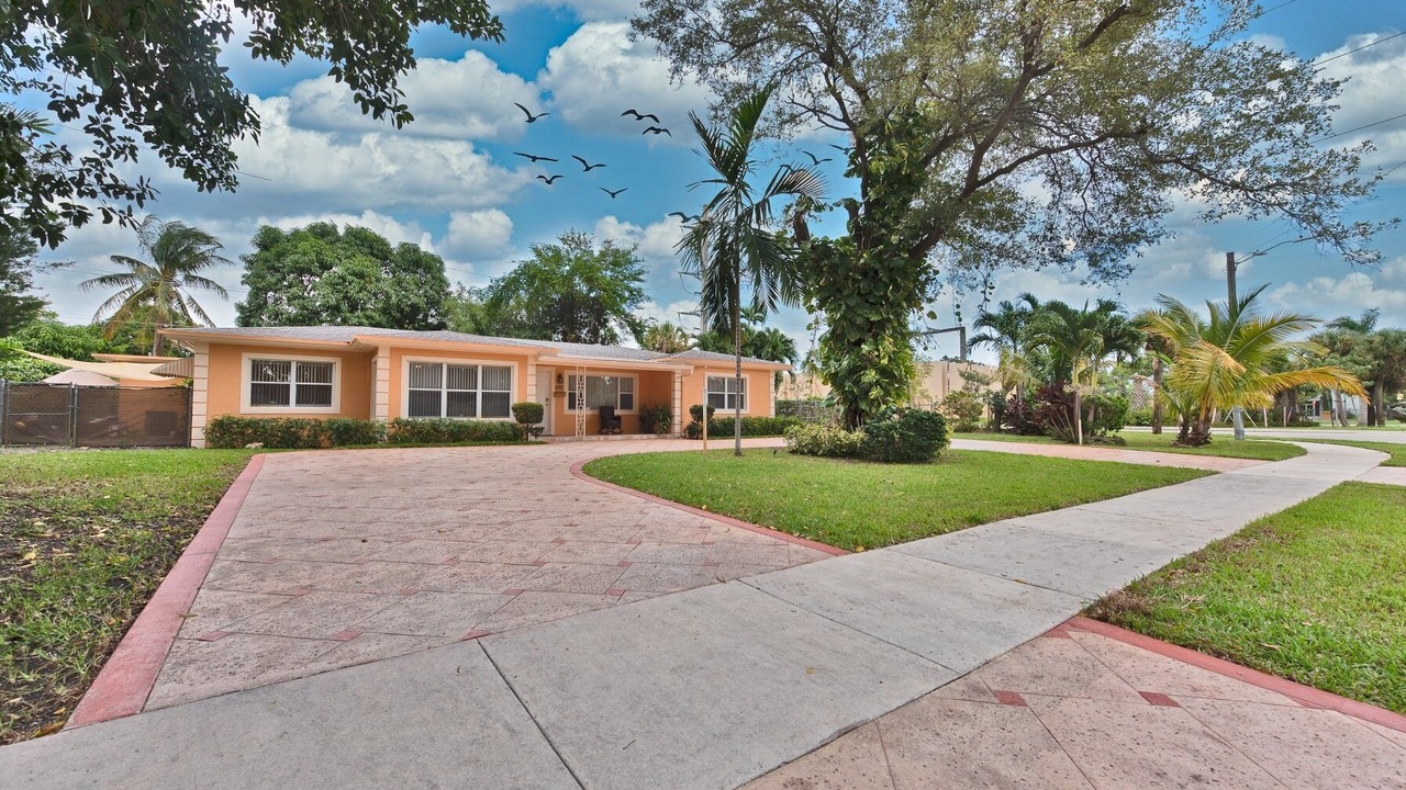 Photo of Outdoor in North Miami Beach