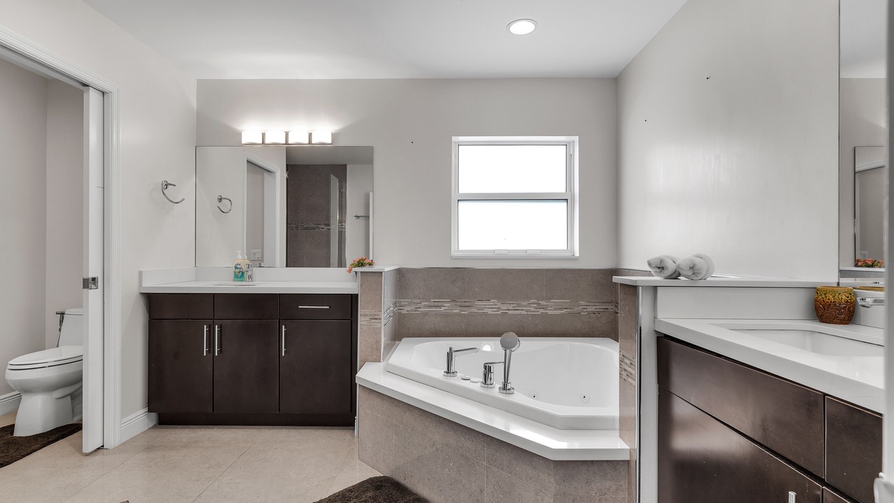 Photo of Bathroom in Croissant Park