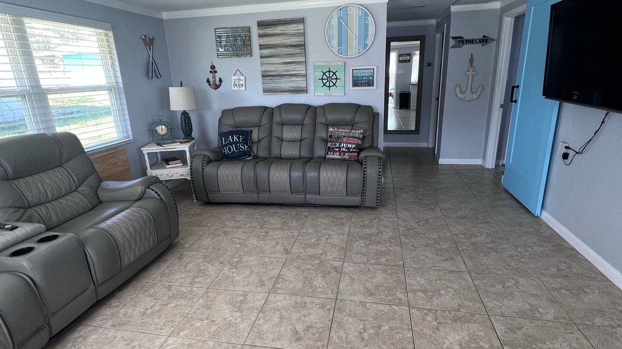 Photo of Livingroom in Weirsdale
