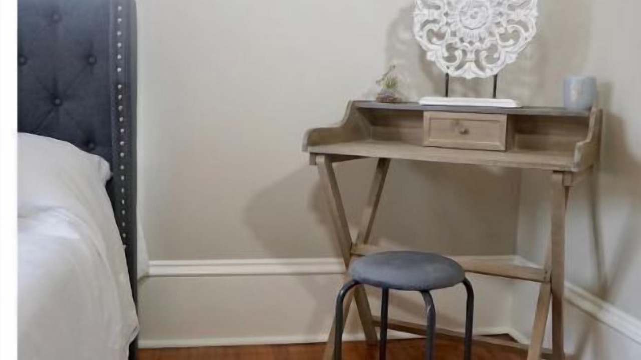 Photo of Bedroom in Avondale