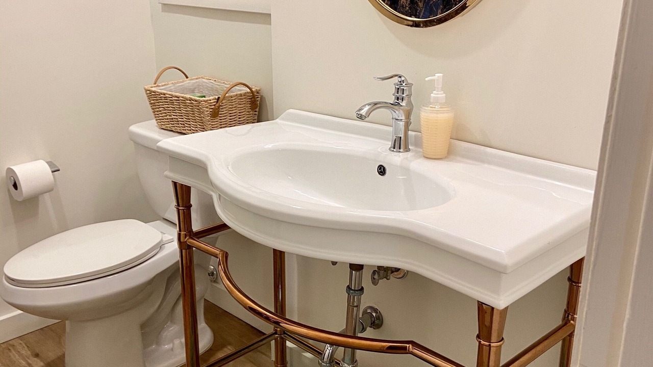 Photo of Bathroom in Dunwoody