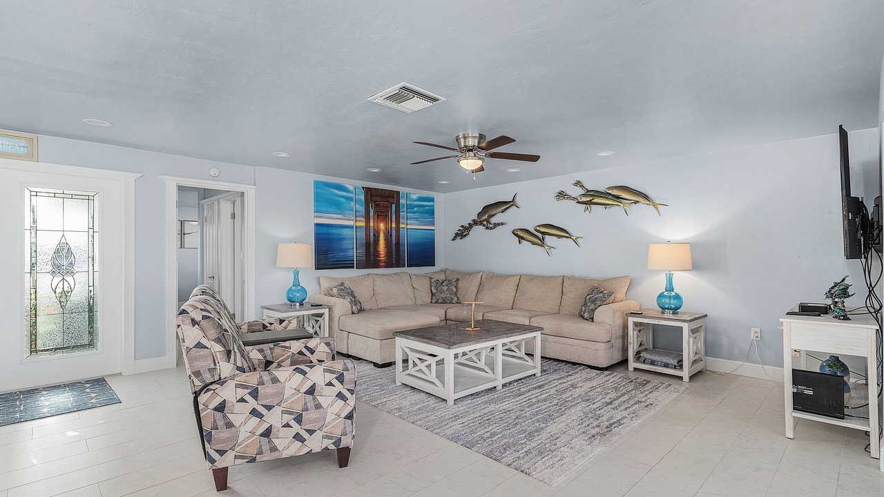 Photo of Livingroom in Yacht Club