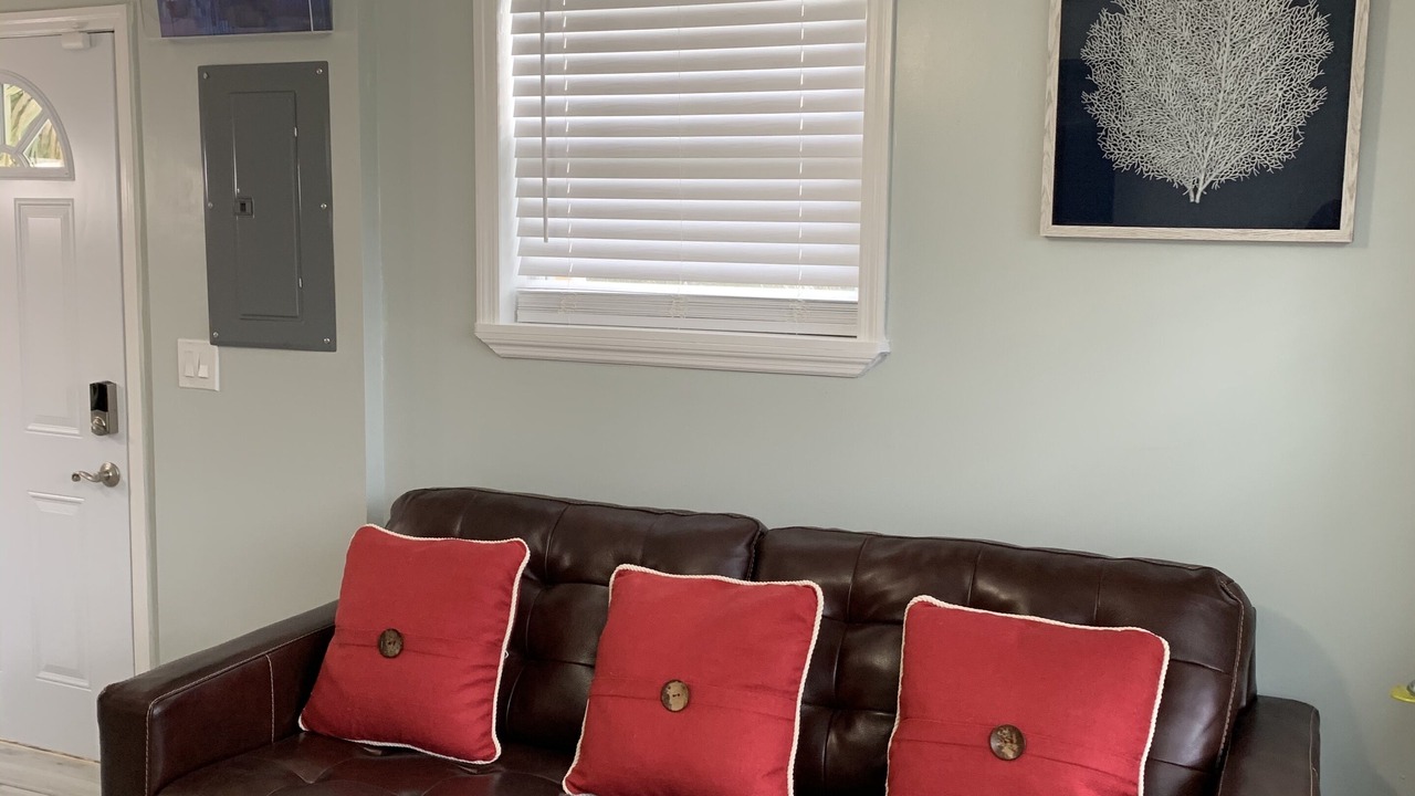 Photo of Livingroom in Northside