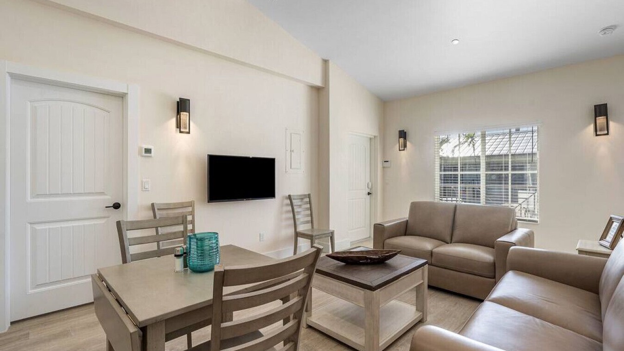 Photo of Livingroom in Singer Island