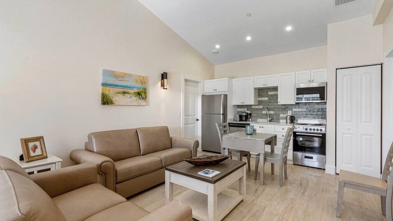 Photo of Livingroom in Singer Island
