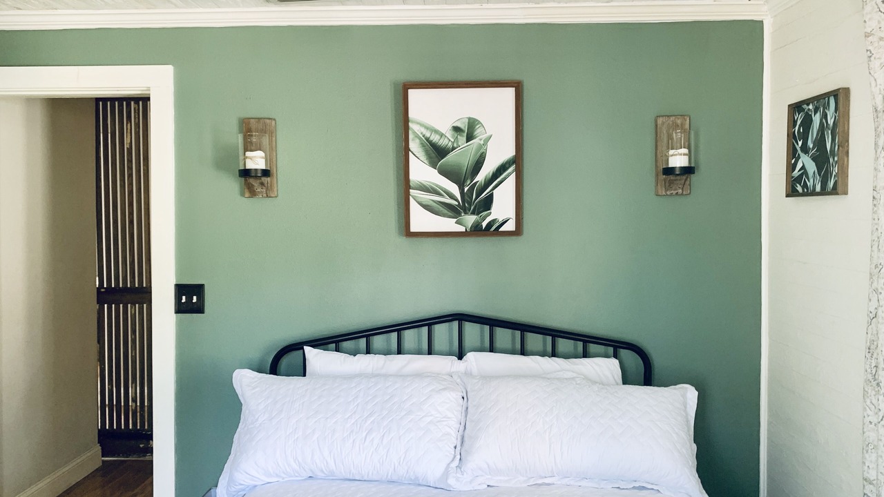 Photo of Bedroom in Old East Hill