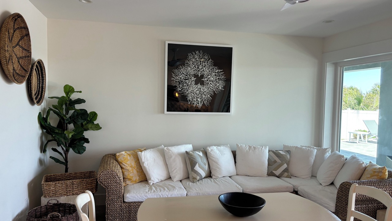 Photo of Livingroom in Butler Beach