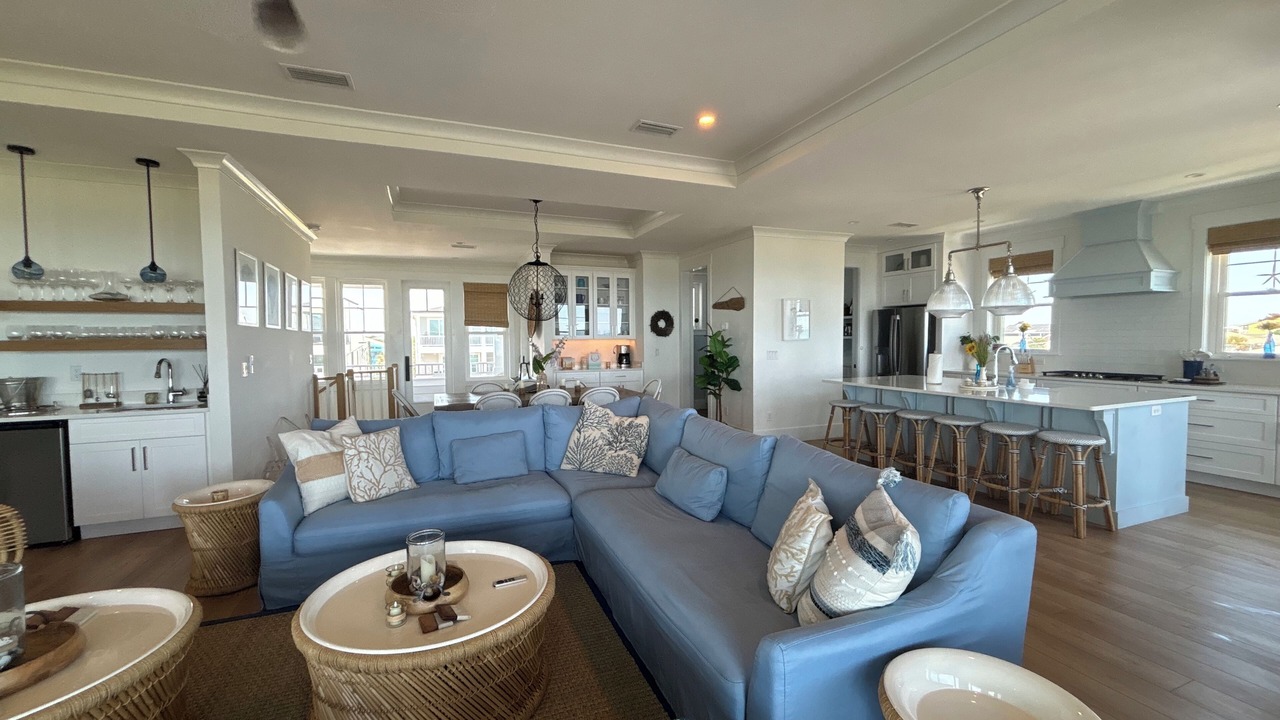 Photo of Livingroom in Butler Beach