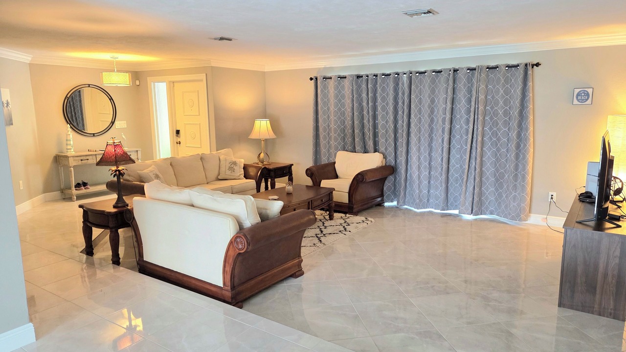 Photo of Livingroom in Lely Golf Estates