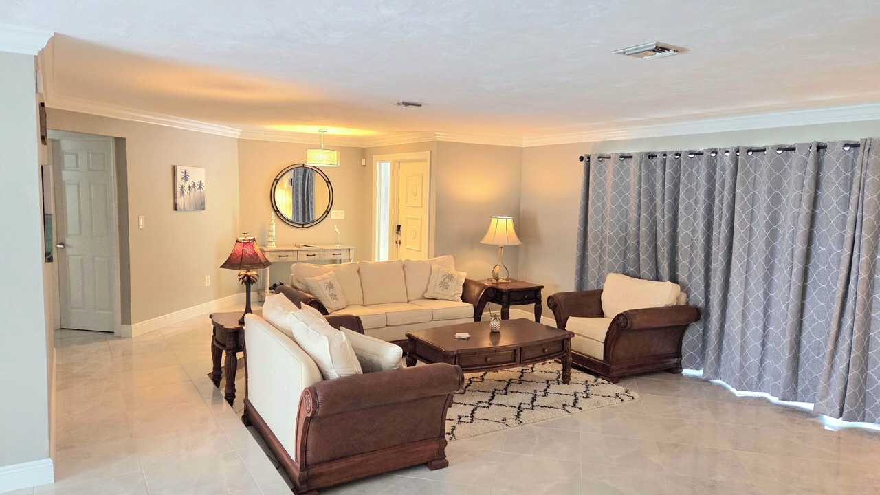 Photo of Livingroom in Lely Golf Estates