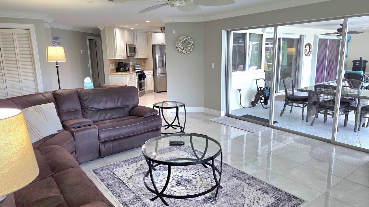 Photo of Livingroom in Lely Golf Estates