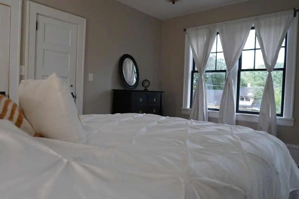 Photo of Bedroom in Avondale