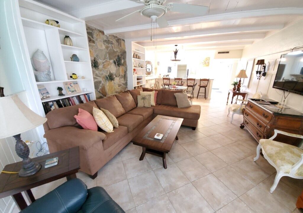 Photo of Livingroom in Butler Beach