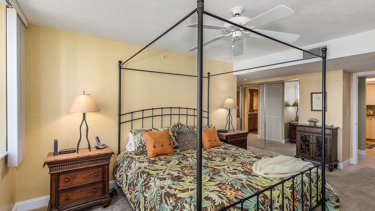 Photo of Bedroom in Mid Island