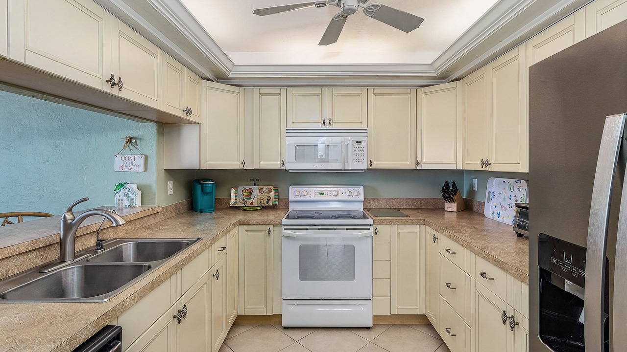 Photo of Kitchen in Mid Island