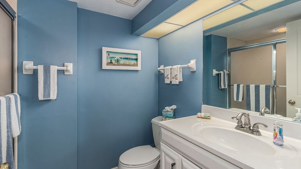 Photo of Bathroom in Mid Island