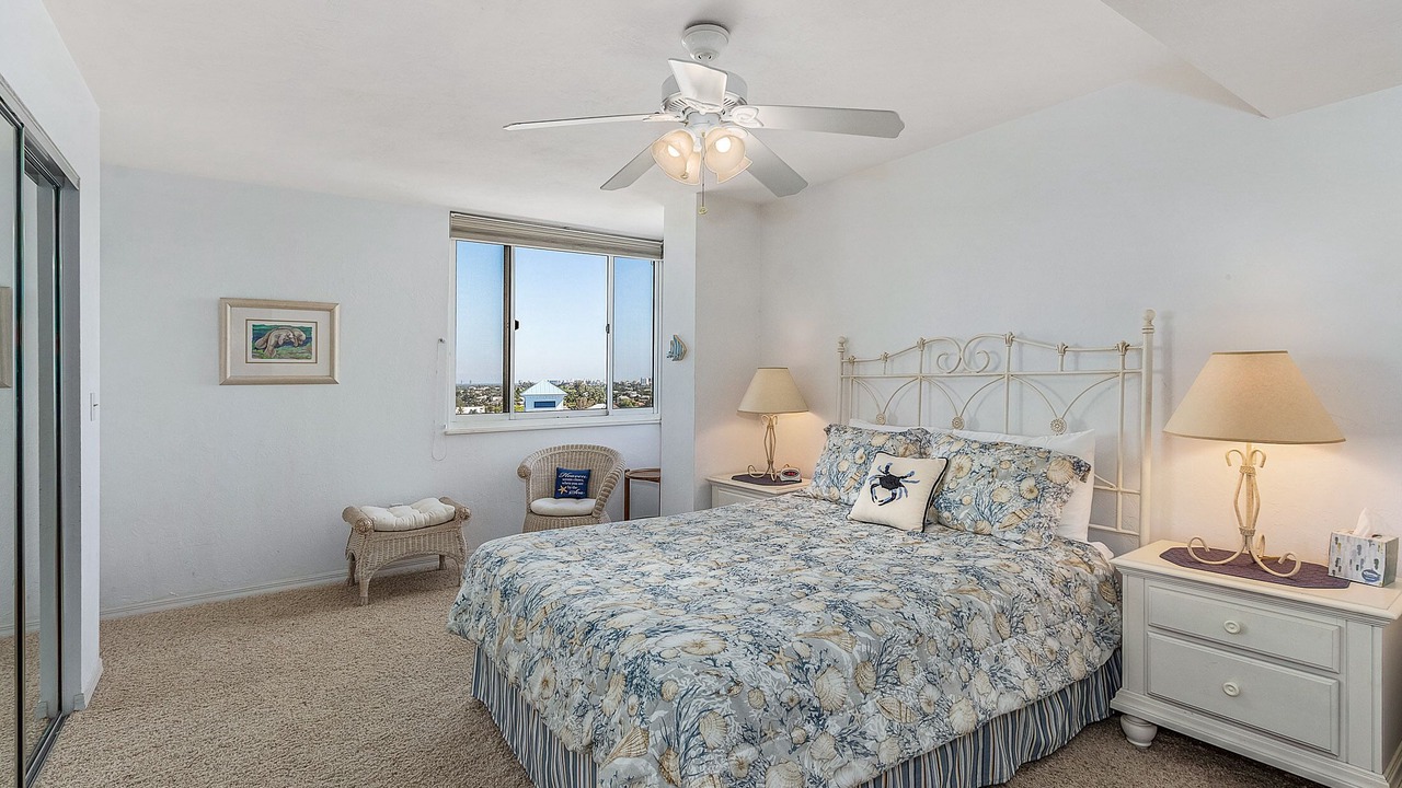 Photo of Bedroom in Mid Island