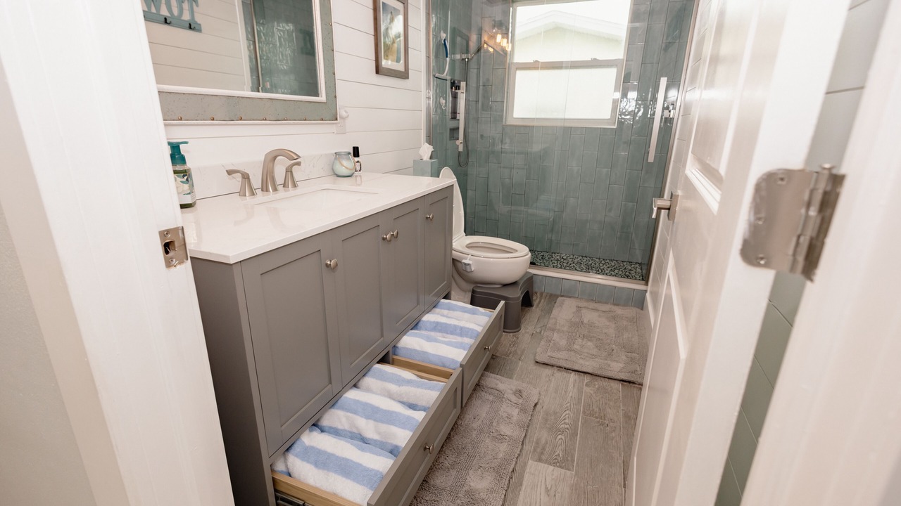 Photo of Bathroom in Yacht Club