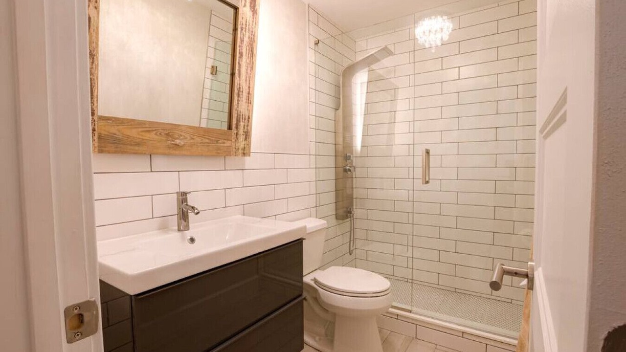 Photo of Bathroom in New Smyrna Beach