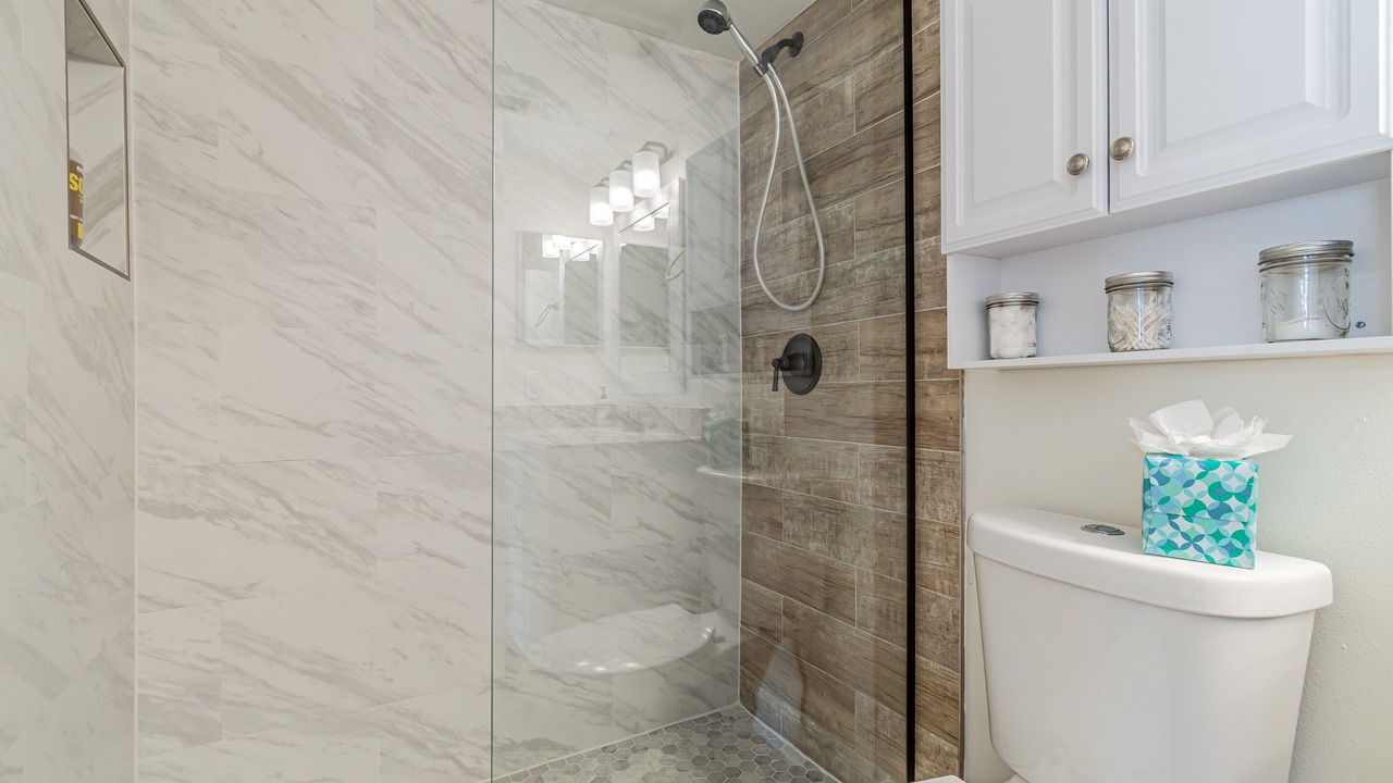 Photo of Bathroom in Courier City - Oscawana