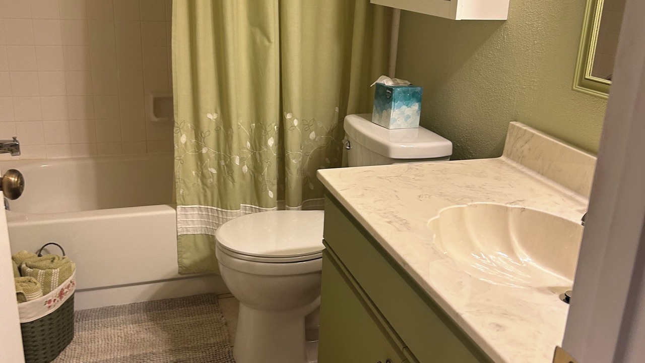 Photo of Bathroom in Plantation