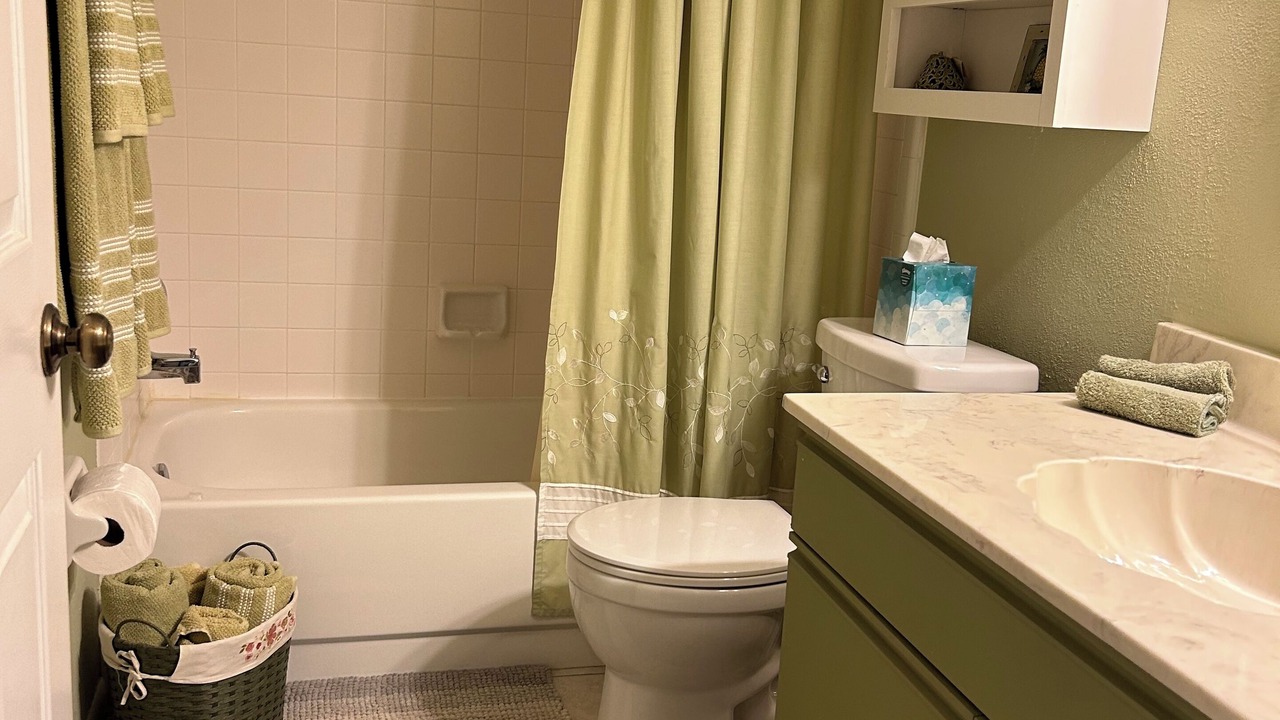 Photo of Bathroom in Plantation