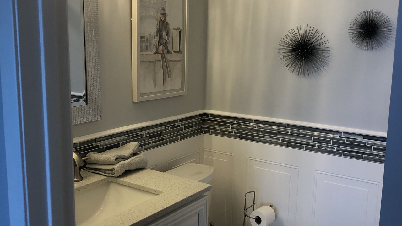 Photo of Bathroom in Jupiter Bay