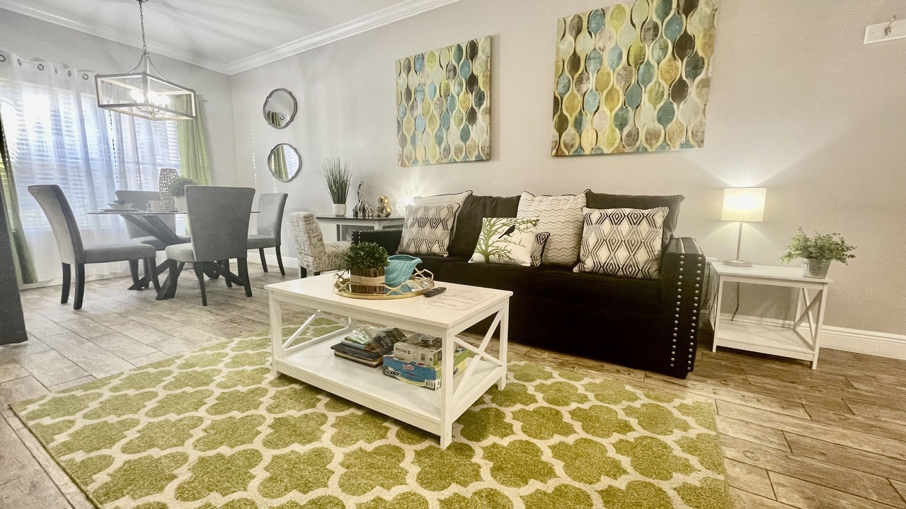 Photo of Livingroom in Seminole