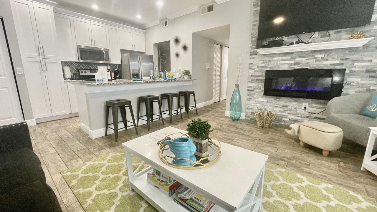 Photo of Livingroom in Seminole